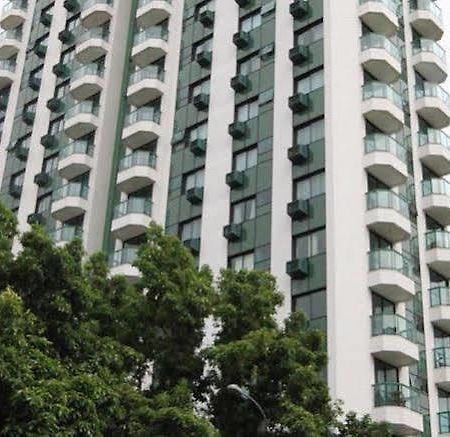 Promenade Champagnat Hotel เบโลโอรีซอนชี ภายนอก รูปภาพ