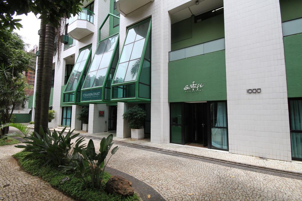 Promenade Champagnat Hotel เบโลโอรีซอนชี ภายนอก รูปภาพ