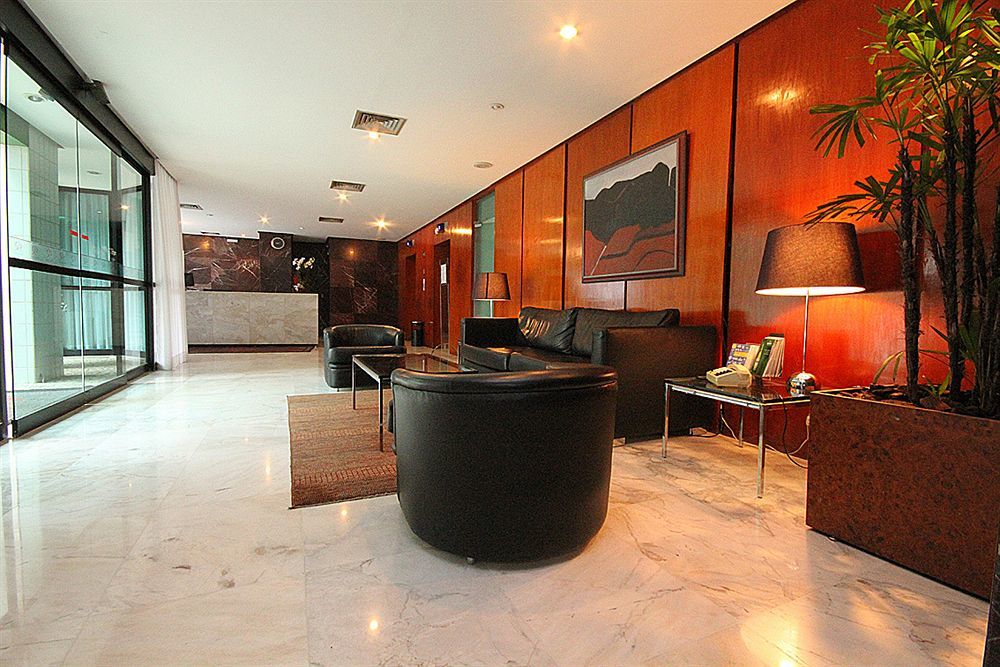 Promenade Champagnat Hotel เบโลโอรีซอนชี ภายนอก รูปภาพ